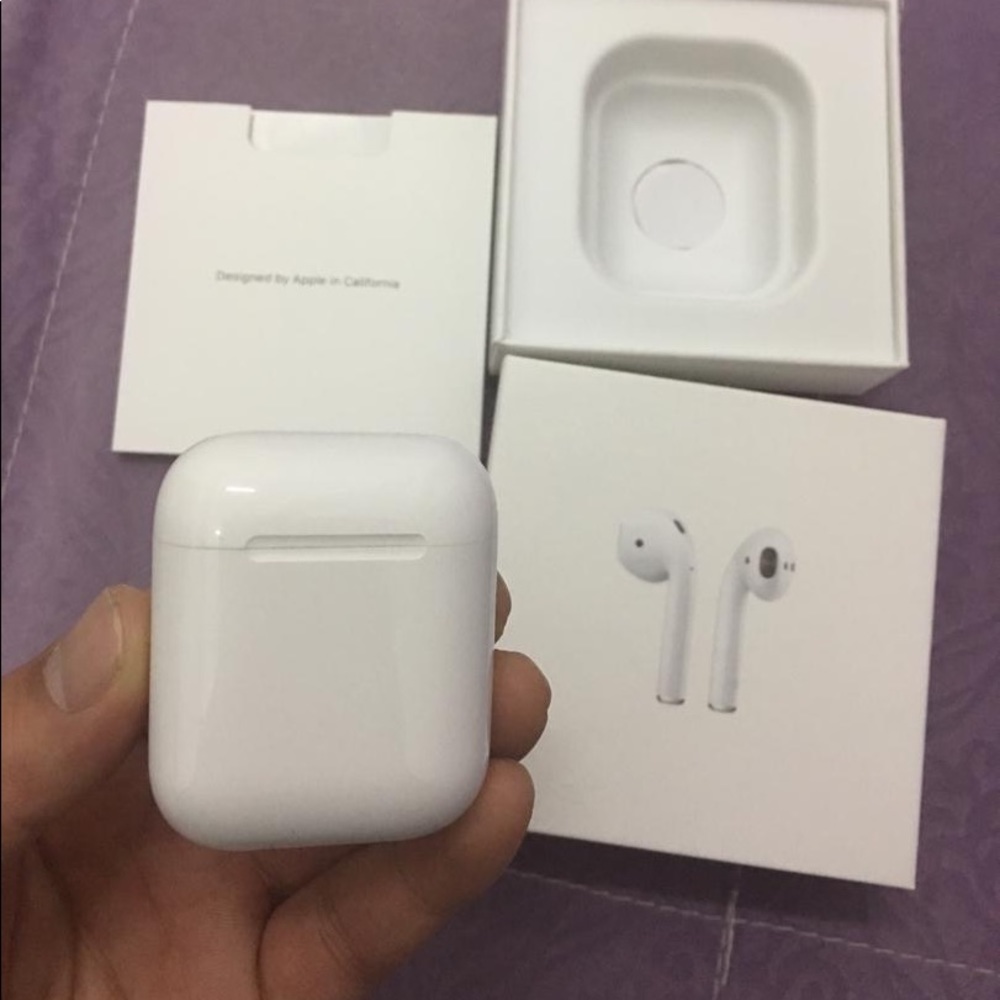Apple AirPods